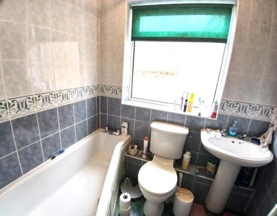 Bathroom.jpg