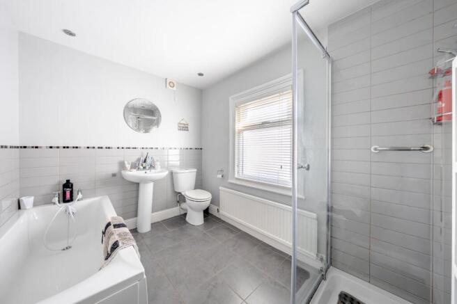 2 bed Terraced for sale Image 11