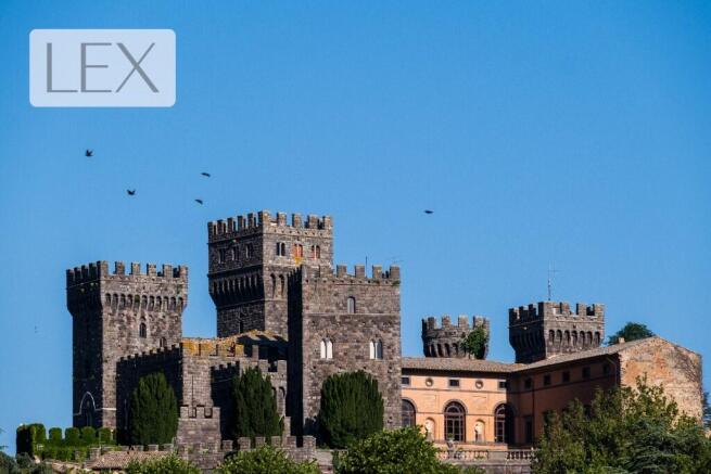 35 bedroom castle for sale in Viterbo, Viterbo, Lazio, Italy