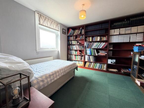 BEDROOM2 1