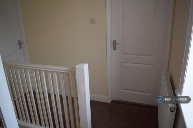 2 bed Semi-Detached to rent Image 6