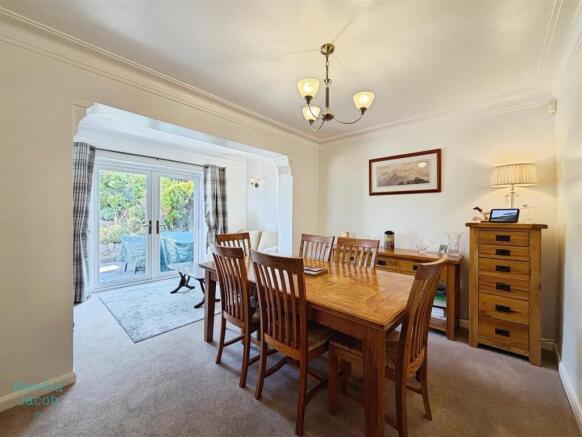 3 bed Detached for sale Image 7