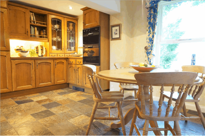 Kitchen / Breakfast