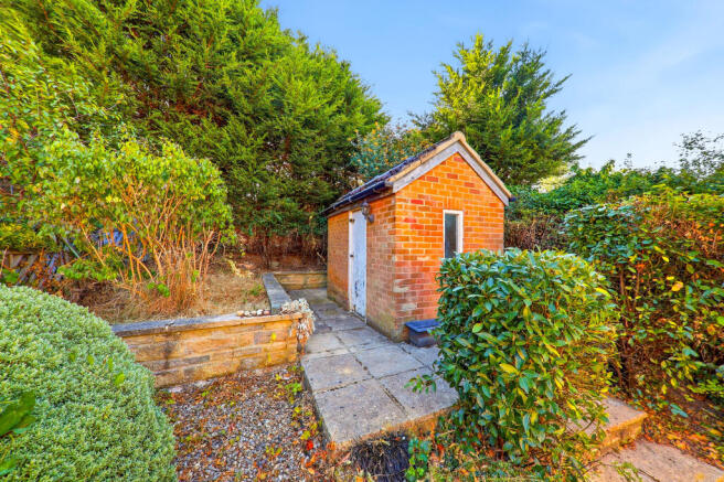 3 bed Semi-Detached for sale Image 10