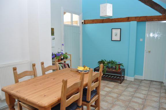 Kitchen dining area