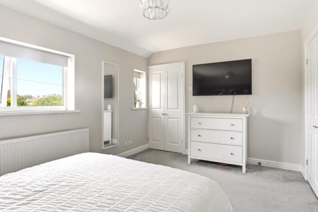 2 bed Semi-Detached for sale Image 9