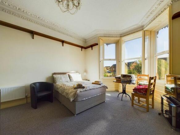 12 bed Semi-Detached for sale Image 5