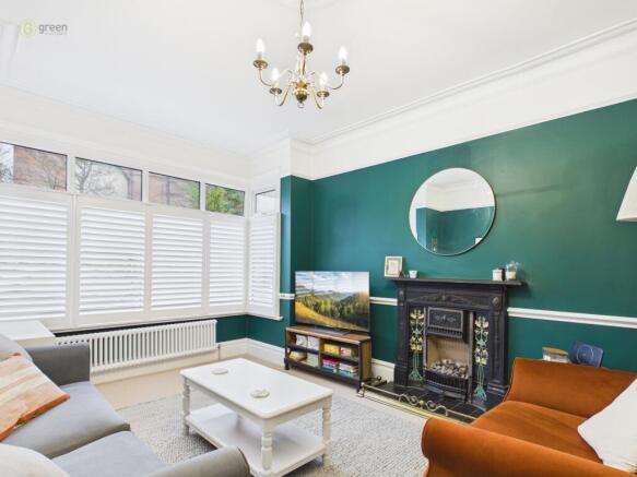 cam05459g0pr0106still010