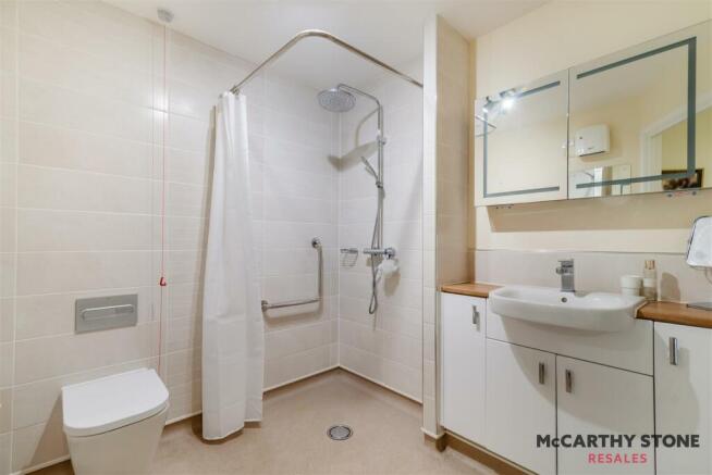 8609757-interior08.JPG