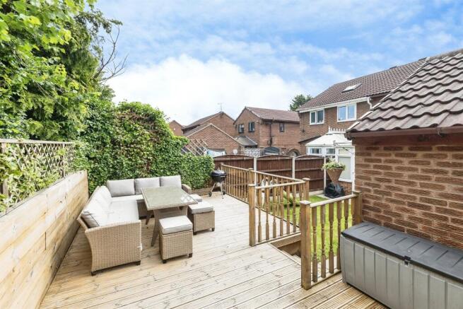 3 bed Semi-Detached for sale Image 10