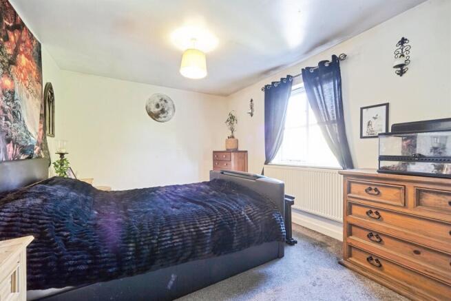 2 bed Terraced for sale Image 8
