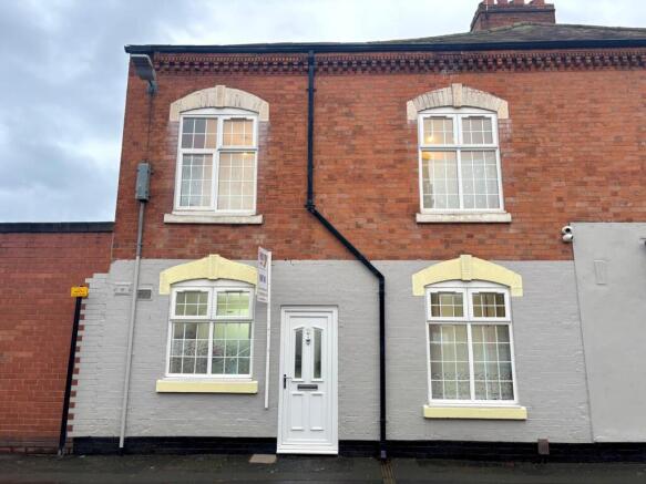 Three Bedroom Terraced House on Olphin Street