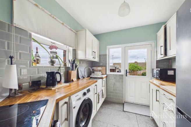 3 bed Semi-Detached for sale Image 5