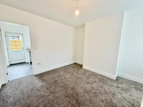 2 bed Terraced for sale Image 6