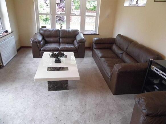 SITTING ROOM