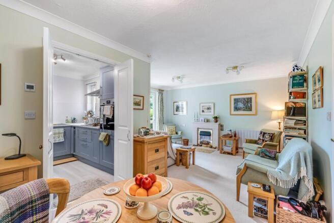 1 bed Flat for sale Image 6