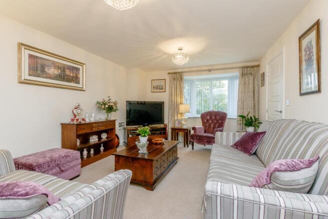 8365510-interior13.jpg