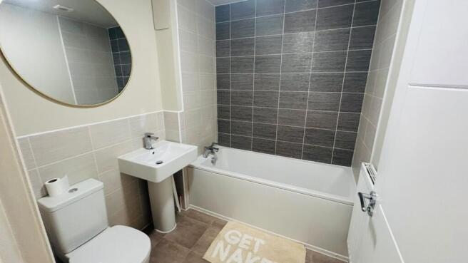 3 bed Semi-Detached for sale Image 7