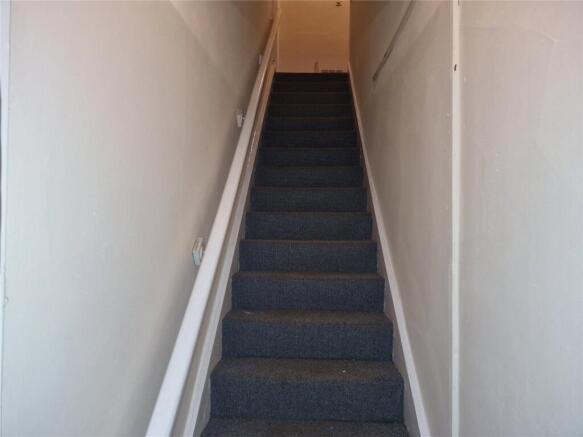 1 bed Apartment to rent Image 4
