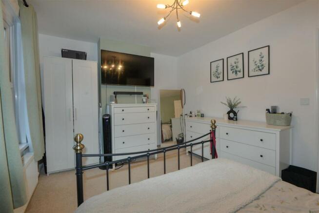 Bedroom1 2.jpg