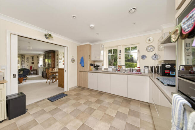 2 bed Retirement Property for sale Image 11