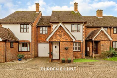 Colwall Gardens, Woodford Green, IG8