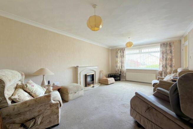 2 bed Bungalow for sale Image 8