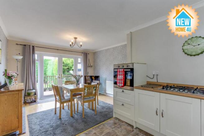 KITCHEN/DINING/FAMILY ROOM: