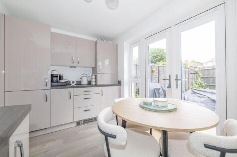 Heritage Road, Aylesham, Canterbury, Kent, CT3