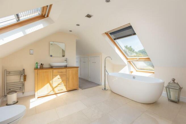 Principal Bedroom Suite
