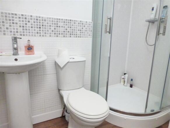 En-suite Bathroom