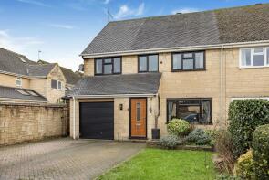 28, Alexander Drive, Cirencester GL7 1UG
