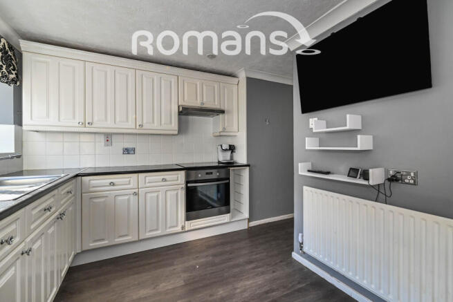12 Scotts kitchen1