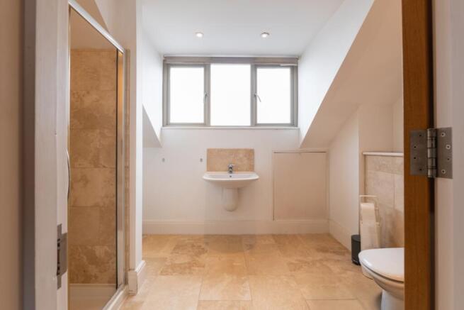 en suites-3 br
