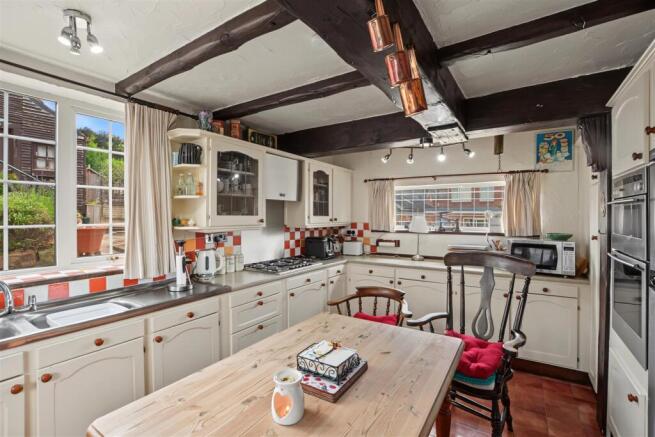 Kitchen_1.jpeg