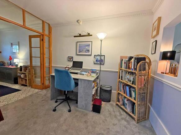 2 bed Apartment for sale Image 8