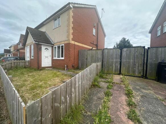 2 bed Semi-Detached to rent Image 7