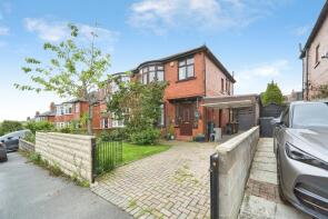 16, Montagu Gardens, Roundhay, Leeds LS8 2RW