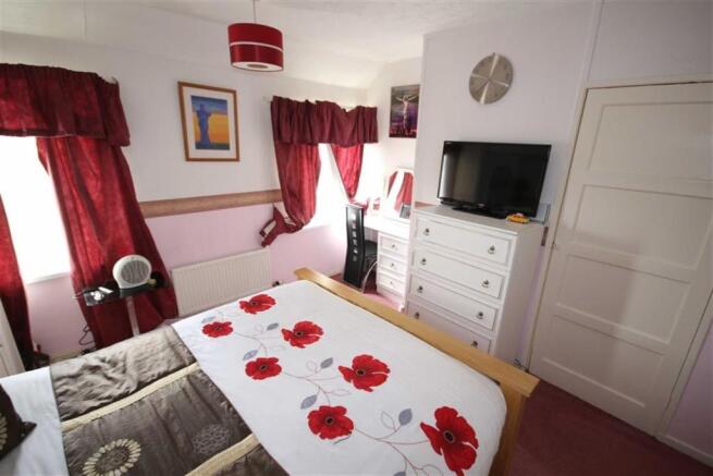 Bedroom 1: