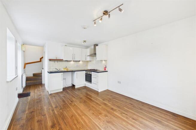 Lounge/Kitchen
