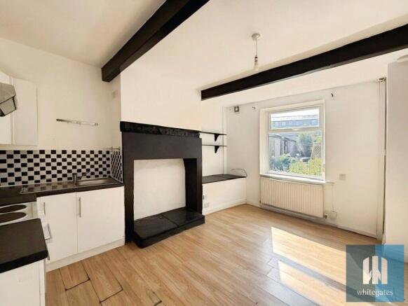 1 bed Terraced to rent Image 4