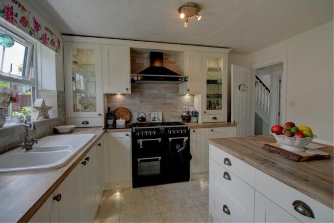 Kitchen Range view 1