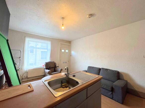 4 bed Terraced for sale Image 6