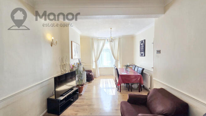 WhatsApp Image 2025-05-16 at 17.06.53 (1)