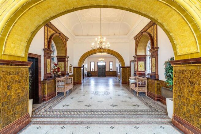 2 bed Apartment for sale Image 12