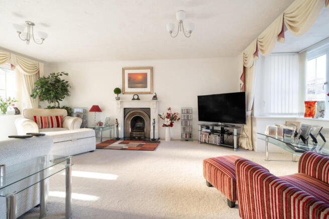 Covert Mead, Ashington, RH20 3PR photo 3