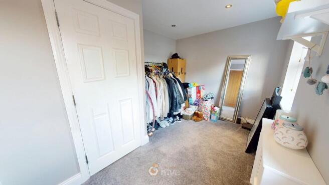 3 bed Town House for sale Image 11