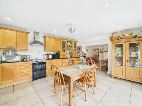 Kitchen/Breakfast Room