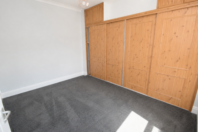 4 bed Terraced to rent Image 6
