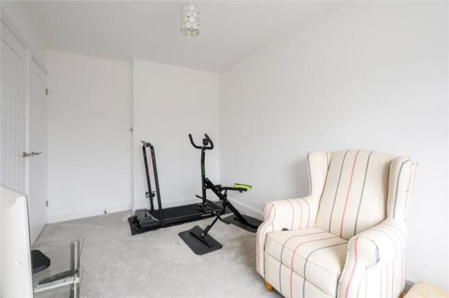 4 bed Semi-Detached for sale Image 12